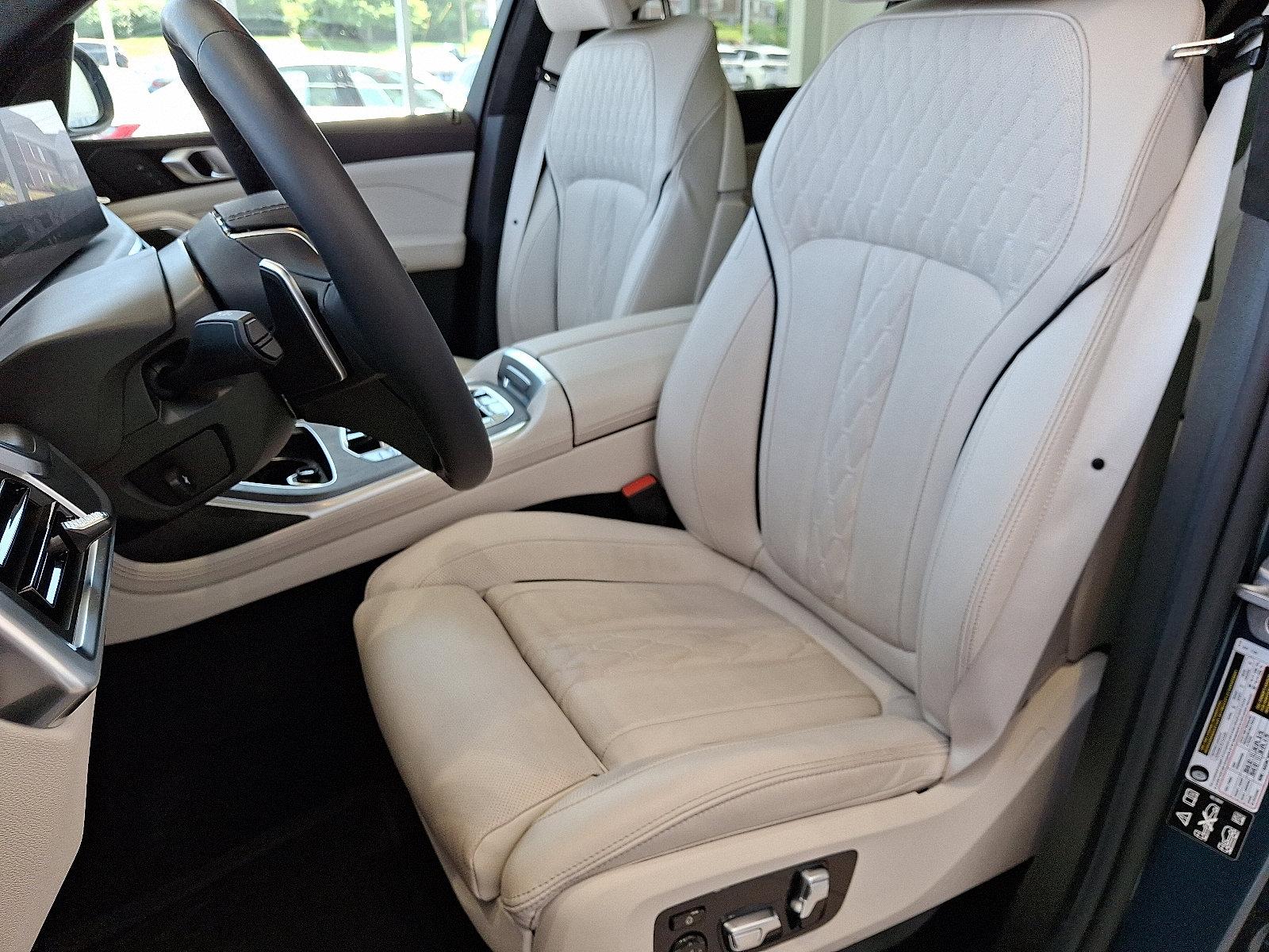 2025 BMW X7 xDrive40i Vehicle Photo in Lancaster, PA 17601