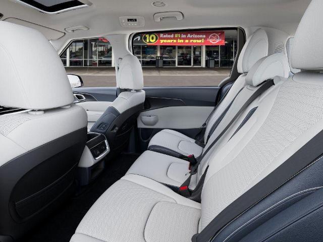 2026 Kia Carnival Hybrid Vehicle Photo in Tucson, AZ 85712