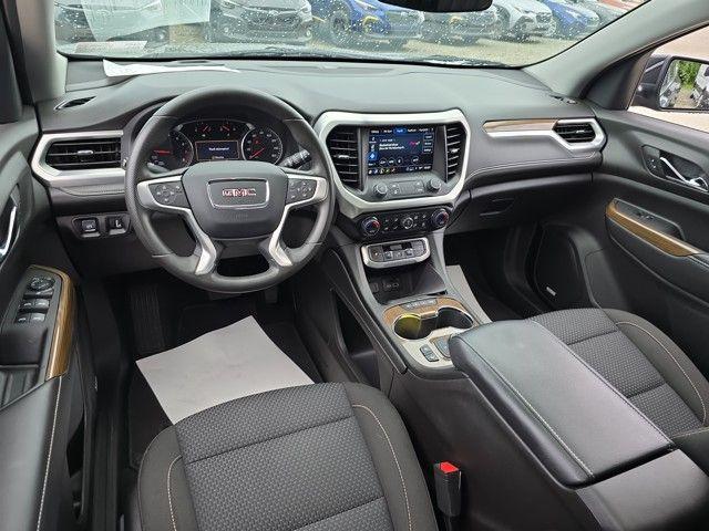 2023 GMC Acadia Vehicle Photo in Pleasant Hills, PA 15236