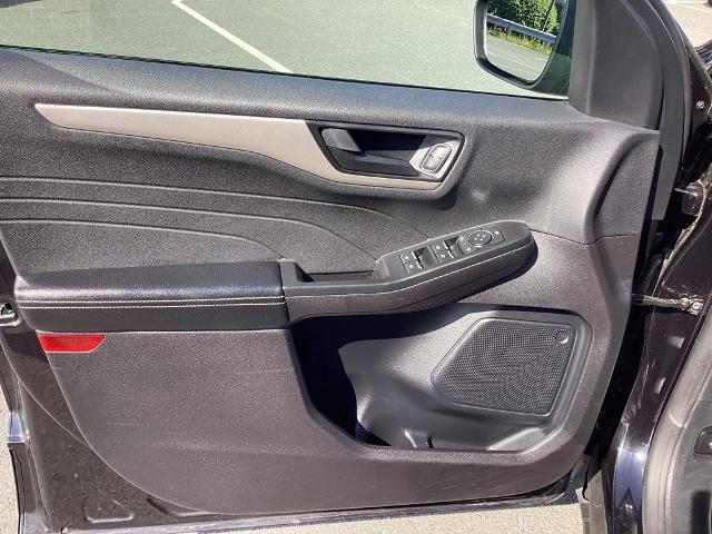 2022 Ford Escape Vehicle Photo in GARDNER, MA 01440-3110