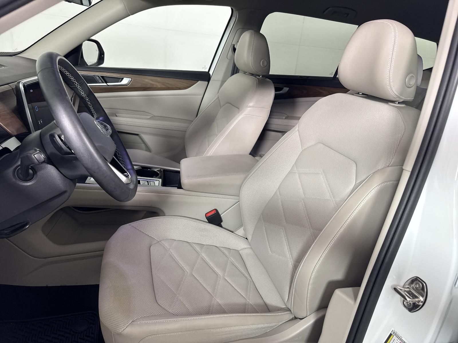 2024 Volkswagen Atlas Vehicle Photo in Georgetown, TX 78626