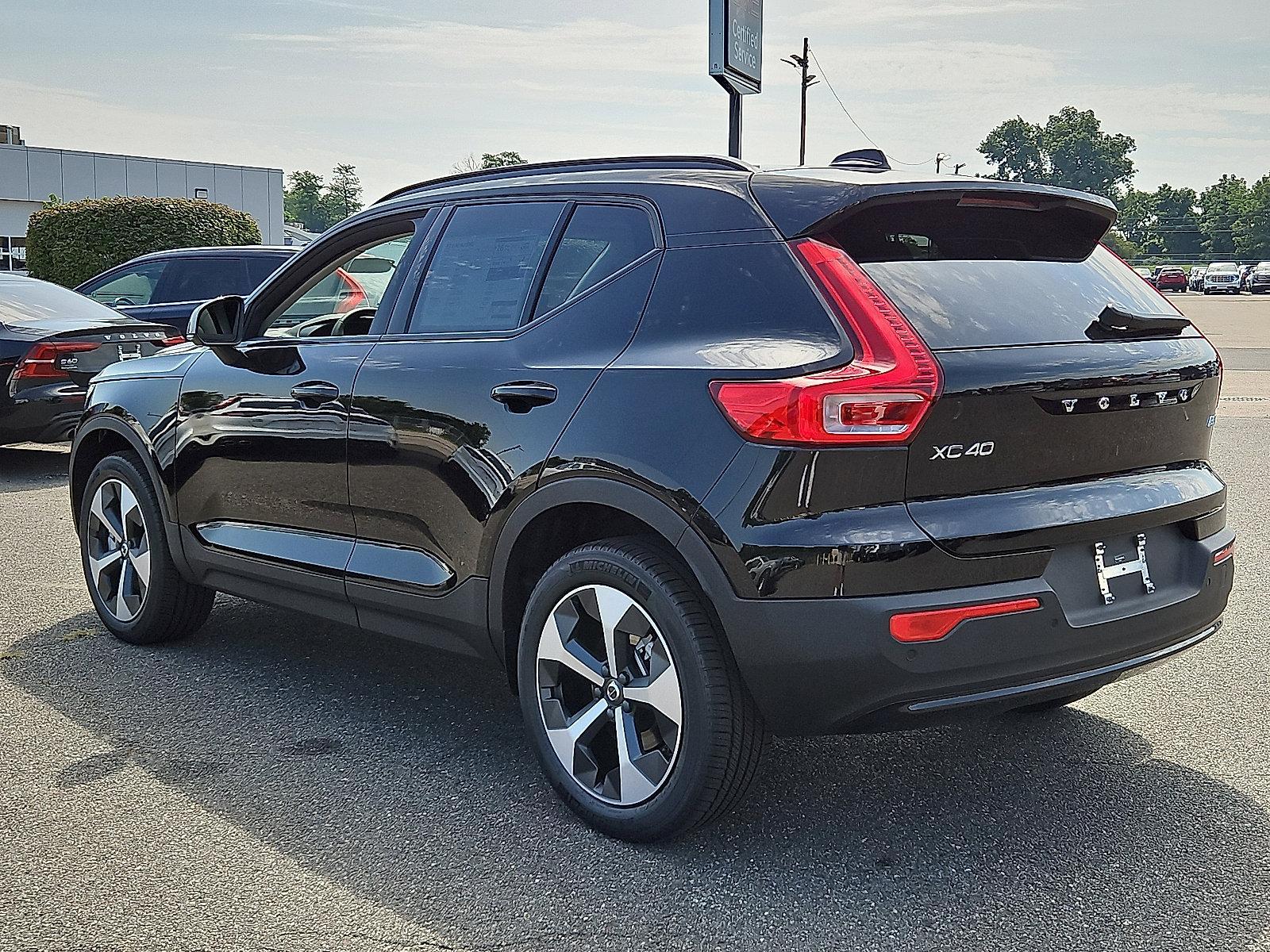 2026 Volvo XC40 Vehicle Photo in Trevose, PA 19053