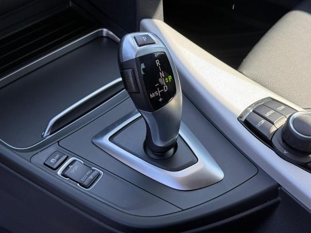2018 BMW 320i xDrive Vehicle Photo in COLUMBIA, MO 65203-3903