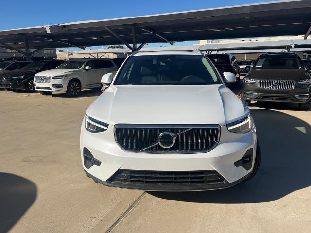 2025 Volvo XC40 Vehicle Photo in Grapevine, TX 76051