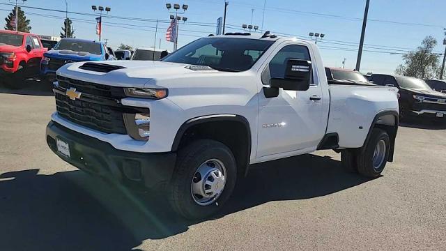 2025 Chevrolet Silverado 3500 HD Vehicle Photo in MIDLAND, TX 79703-7718