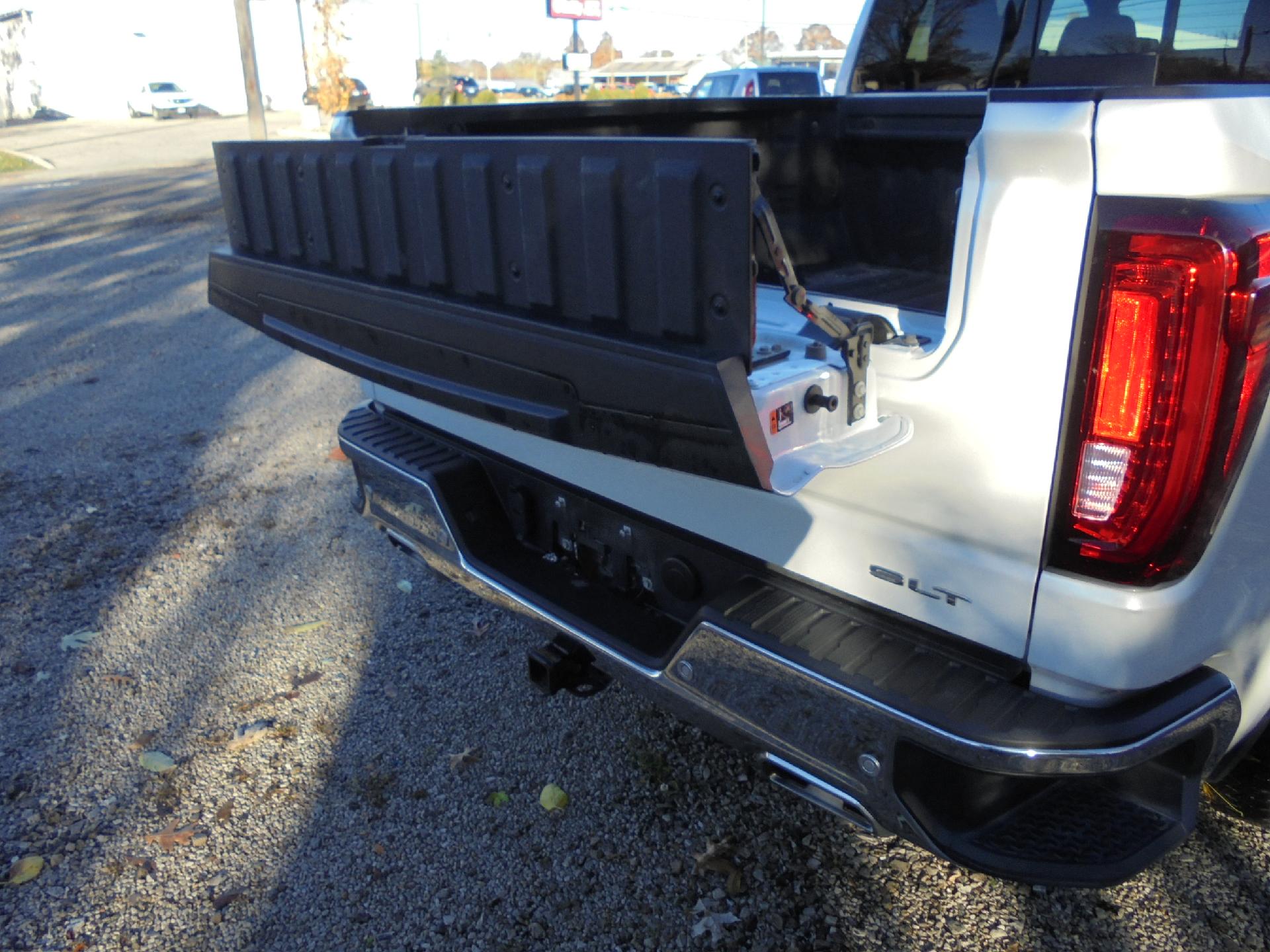 2022 GMC Sierra 1500 Limited SLT photo 10