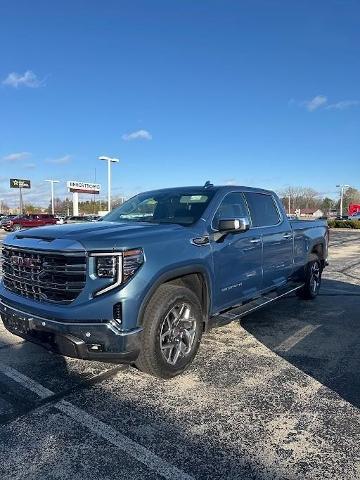 2024 GMC Sierra 1500 Vehicle Photo in APPLETON, WI 54914-8833