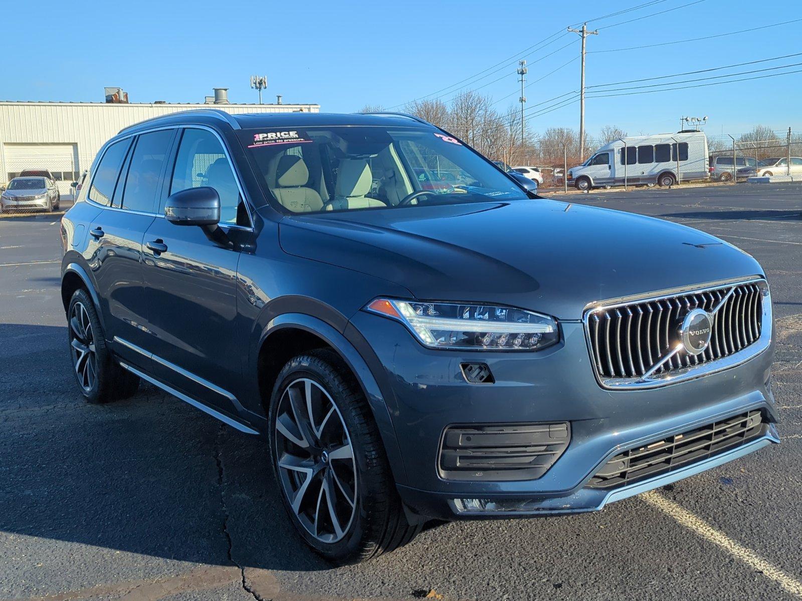 2022 Volvo XC90 Vehicle Photo in Memphis, TN 38128