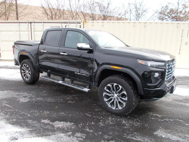 2023 GMC Canyon Vehicle Photo in LOWELL, MA 01852-4336