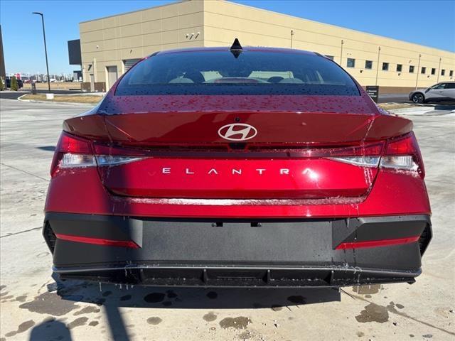 2025 Hyundai ELANTRA Vehicle Photo in Shiloh, IL 62269