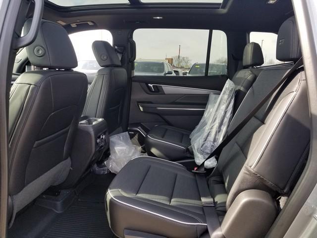 2025 Buick Enclave Vehicle Photo in ELYRIA, OH 44035-6349