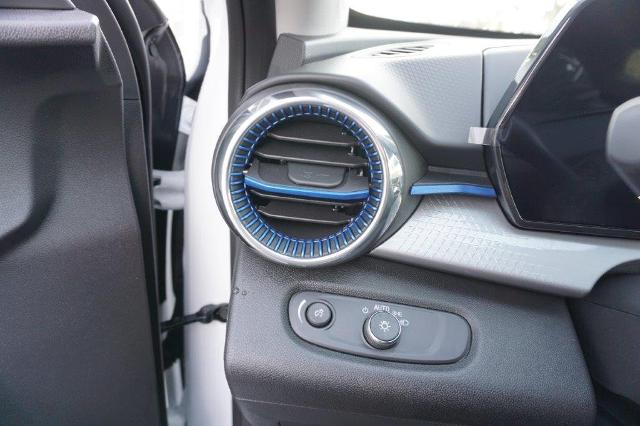 2025 Chevrolet Trax Vehicle Photo in FAIRMONT, WV 26554-2318
