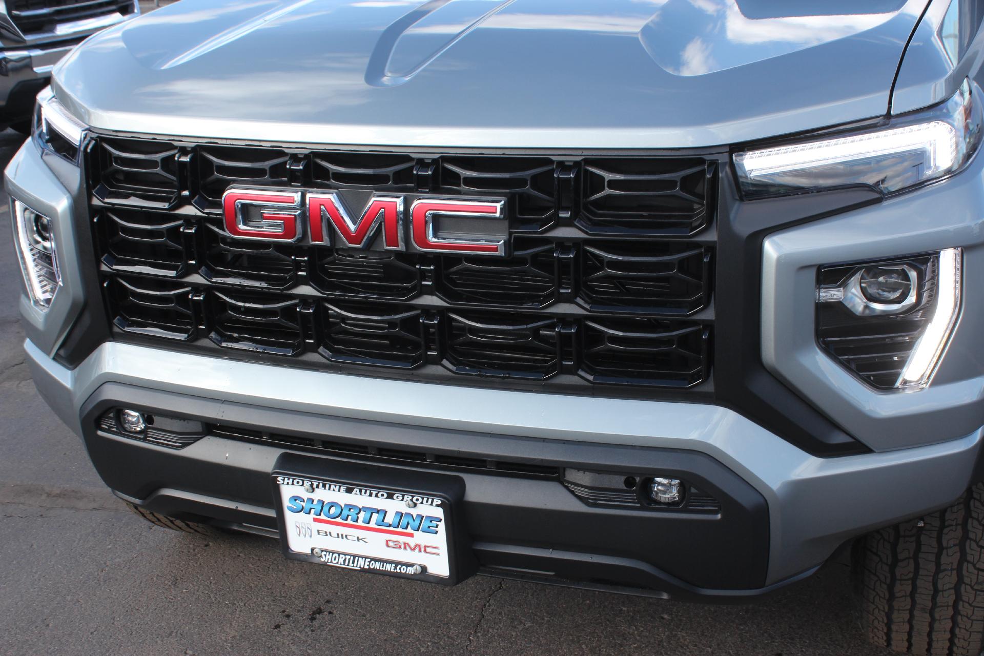 2025 GMC Canyon Vehicle Photo in AURORA, CO 80012-4011