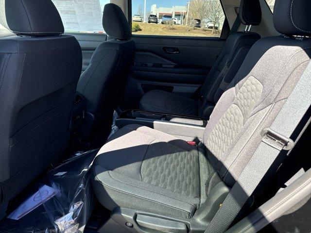 2025 Nissan Pathfinder Vehicle Photo in Flemington, NJ 08822