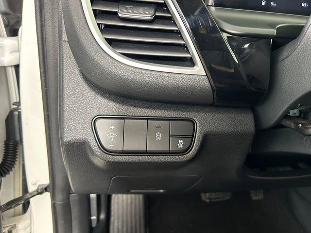 2024 Kia Seltos Vehicle Photo in MEDINA, OH 44256-9631