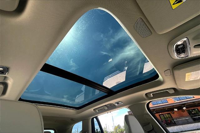 2022 Volvo XC90 Vehicle Photo in Houston, TX 77007