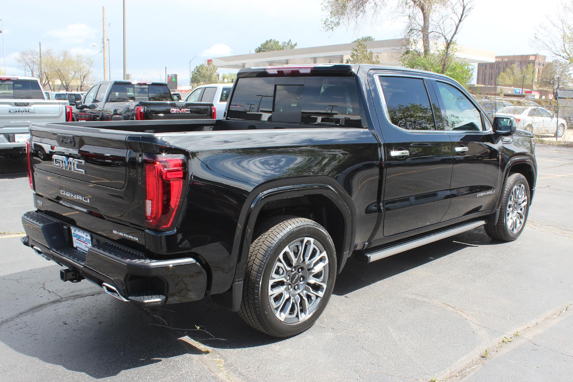 2025 GMC Sierra 1500 Vehicle Photo in AURORA, CO 80012-4011