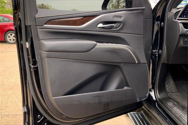 2023 Cadillac Escalade Vehicle Photo in KANSAS CITY, MO 64114-4545