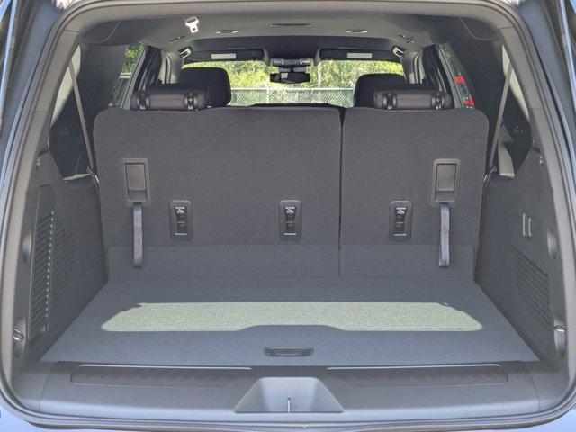 2025 Chevrolet Suburban Vehicle Photo in BRUNSWICK, GA 31525-1881