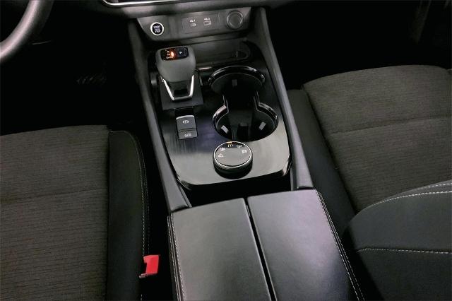 2021 Nissan Rogue Vehicle Photo in Kansas City, MO 64114