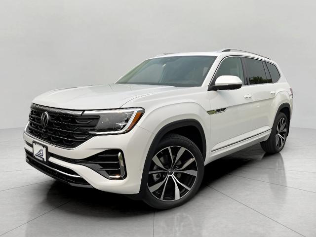 2025 Volkswagen Atlas Vehicle Photo in Oshkosh, WI 54904