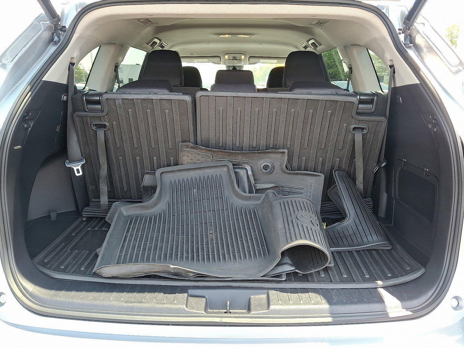 2022 Toyota Highlander Vehicle Photo in Harrisburg, PA 17111
