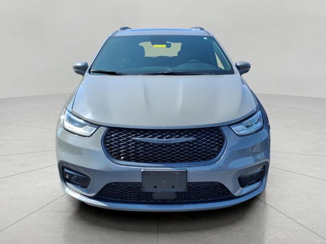 2022 Chrysler Pacifica Vehicle Photo in Oshkosh, WI 54904