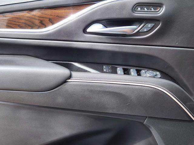2024 Cadillac Escalade Vehicle Photo in DENTON, TX 76210-9321