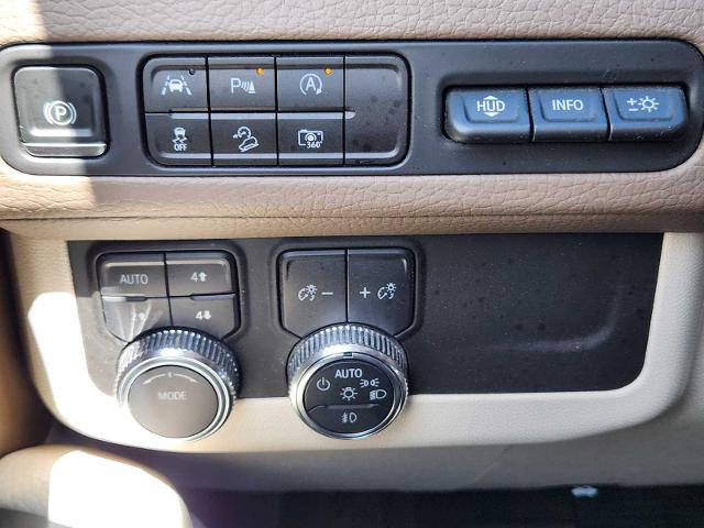 2023 GMC Yukon XL Vehicle Photo in DENTON, TX 76210-9321