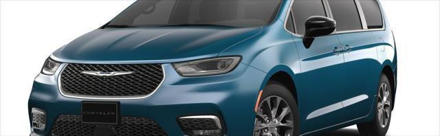 2025 Chrysler Pacifica Vehicle Photo in Neenah, WI 54956