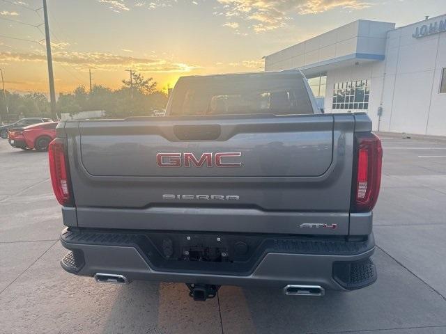 2021 GMC Sierra 1500 Vehicle Photo in ENGLEWOOD, CO 80113-6708
