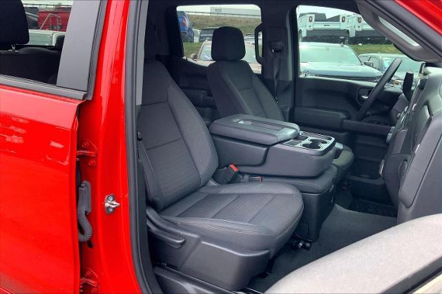 2024 Chevrolet Silverado 1500 Vehicle Photo in KANSAS CITY, MO 64114-4502