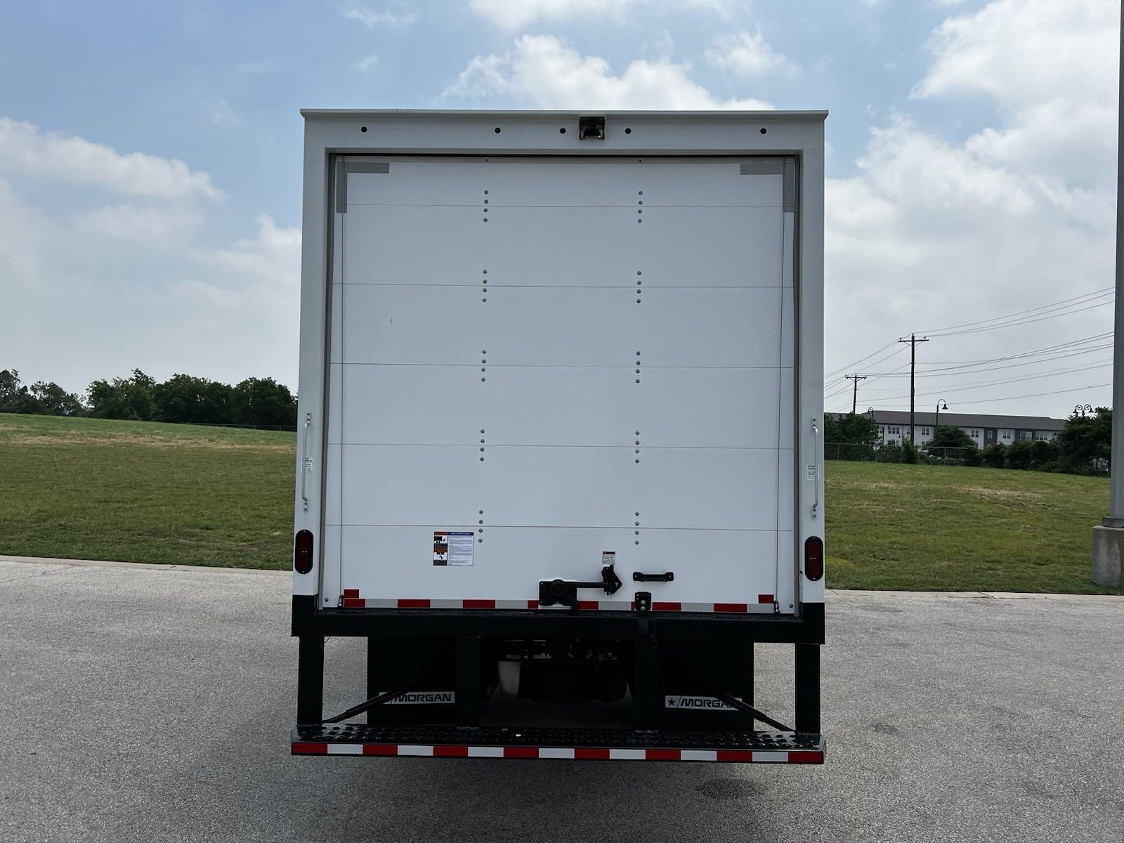 2024 Chevrolet Low Cab Forward 4500 Vehicle Photo in GEORGETOWN, TX 78626-7508