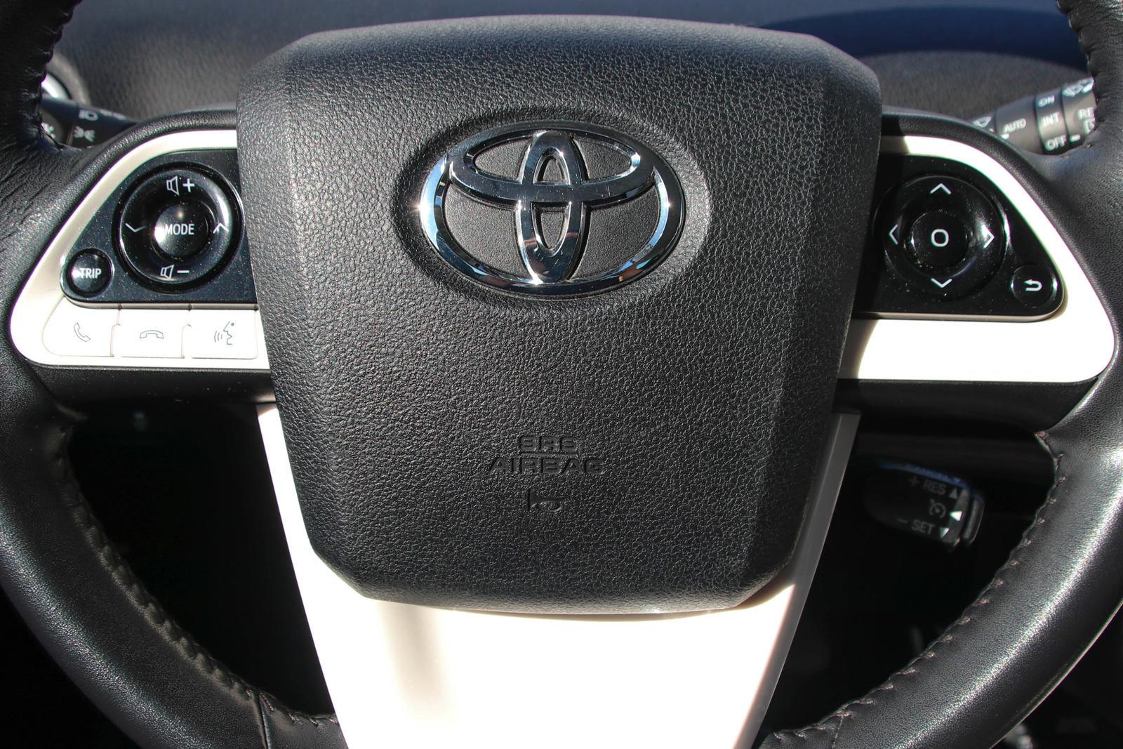 2016 Toyota Prius Vehicle Photo in SUGAR LAND, TX 77478