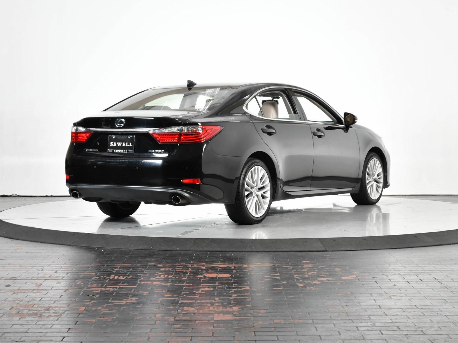 2015 Lexus ES 350 Vehicle Photo in DALLAS, TX 75235