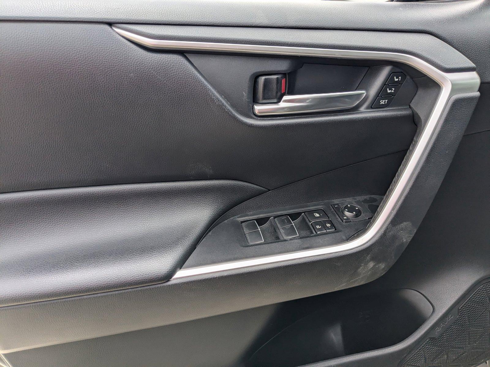 2019 Toyota RAV4 Vehicle Photo in Winter Park, FL 32792