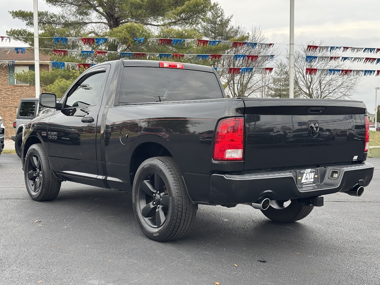 2018 Ram 1500 Vehicle Photo in BOONVILLE, IN 47601-9633