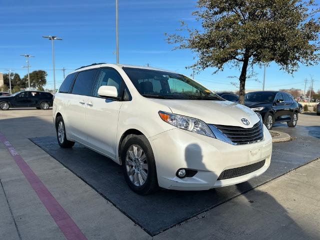 2015 Toyota Sienna Vehicle Photo in Grapevine, TX 76051