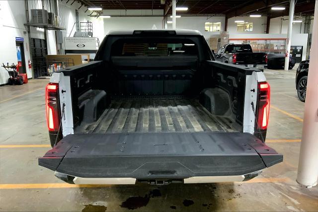 2025 GMC Sierra EV Vehicle Photo in KANSAS CITY, MO 64114-4545