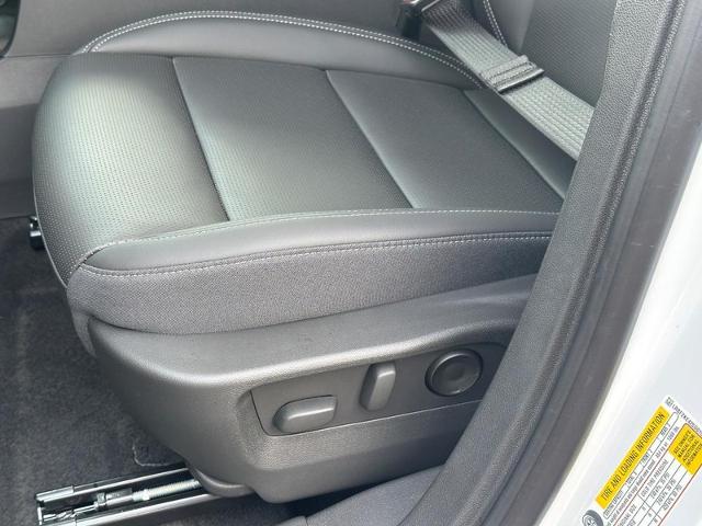 2025 Buick Envision Vehicle Photo in COLUMBIA, MO 65203-3903