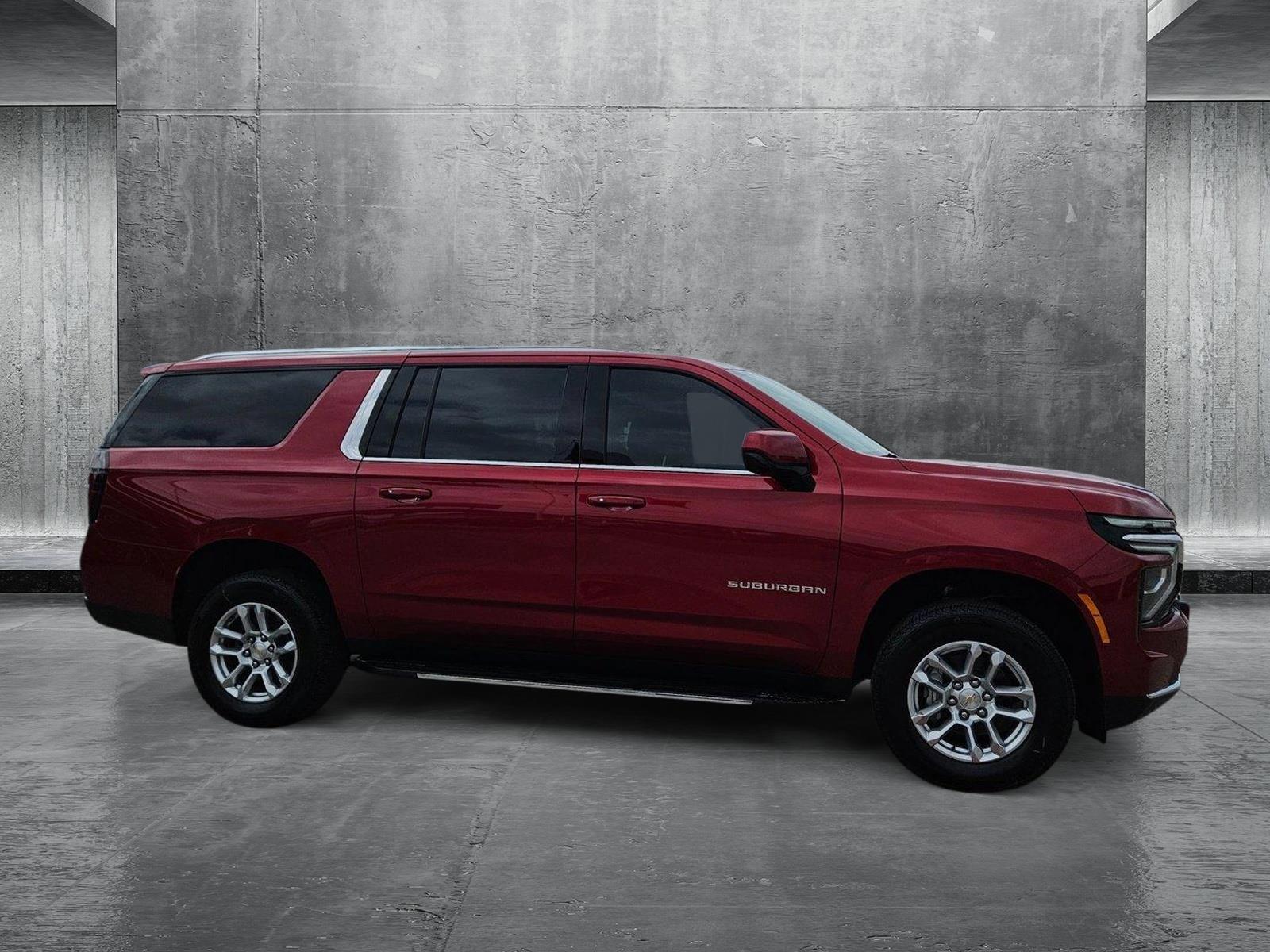 2025 Chevrolet Suburban Vehicle Photo in NORTH RICHLAND HILLS, TX 76180-7199