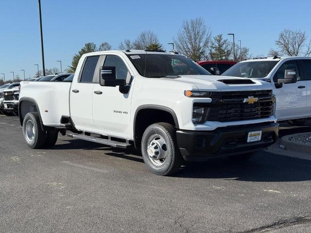2025 Chevrolet Silverado 3500 HD Vehicle Photo in COLUMBIA, MO 65203-3903