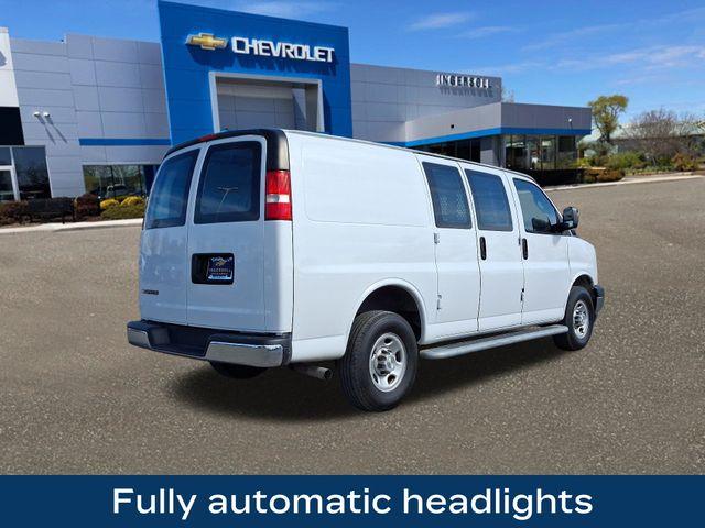 2022 Chevrolet Express Cargo 2500 Vehicle Photo in DANBURY, CT 06810-5034