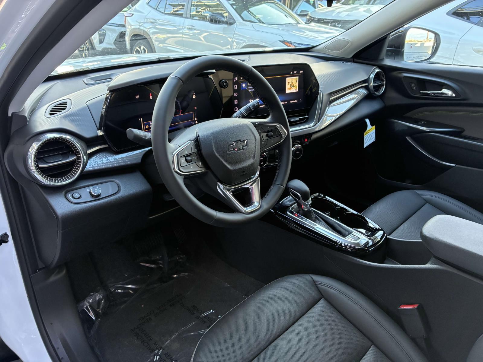 2025 Chevrolet Trax Vehicle Photo in LOS ANGELES, CA 90007-3794