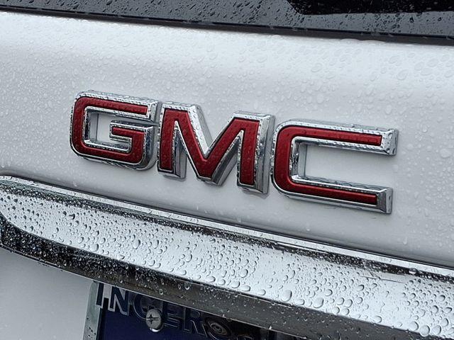 2024 GMC Terrain Vehicle Photo in DANBURY, CT 06810-5034