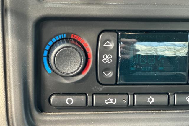 2004 GMC Sierra 2500 HD Vehicle Photo in SPOKANE, WA 99202-2191
