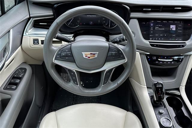 2022 Cadillac XT5 Vehicle Photo in ELK GROVE, CA 95757-8703
