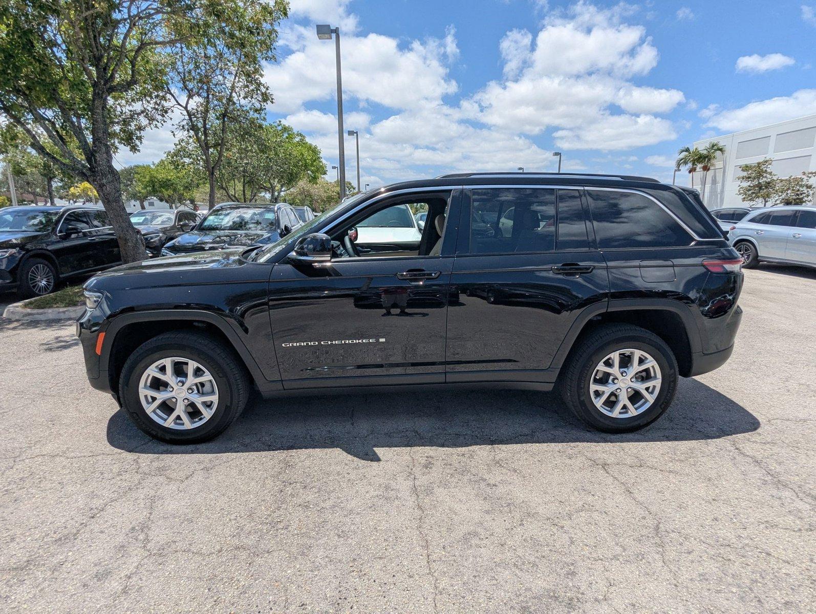 2023 Jeep Grand Cherokee Vehicle Photo in Delray Beach, FL 33444