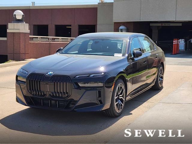 2025 BMW i7 Vehicle Photo in PLANO, TX 75024