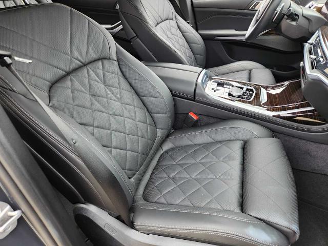 2024 BMW X7 xDrive40i Vehicle Photo in PLANO, TX 75024